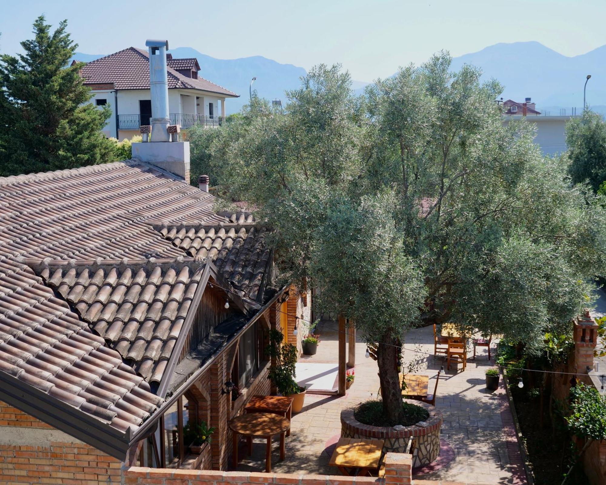 Hotel Sofra E Vjeter Restaurant And